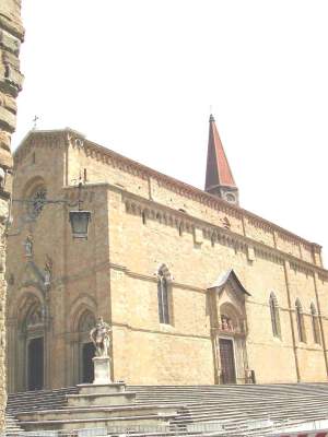 Arezzo Facciata Duomo da Comune
