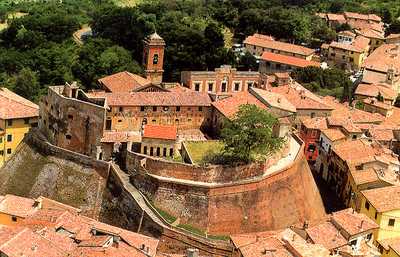 Castello di Lari